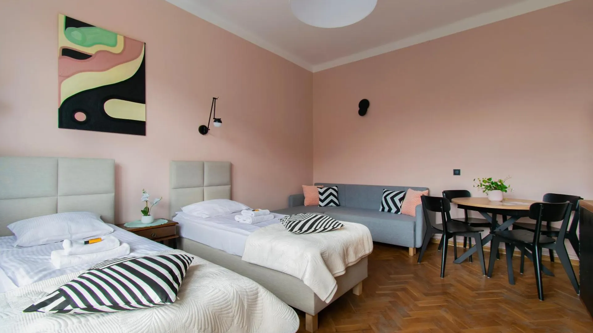Central Apartments Warszawska Street Krasków Πολωνία